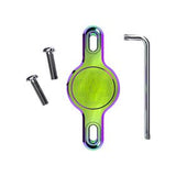 Muc-Off Secure Tag V2 Držiak na fľašu pre Apple Airtag Rainbow
